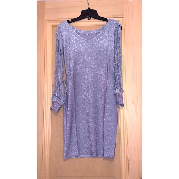 HOST PICK❣️Women’s Fringe Sleeve Glitter Dress Sz XS - Picture 3 of 9